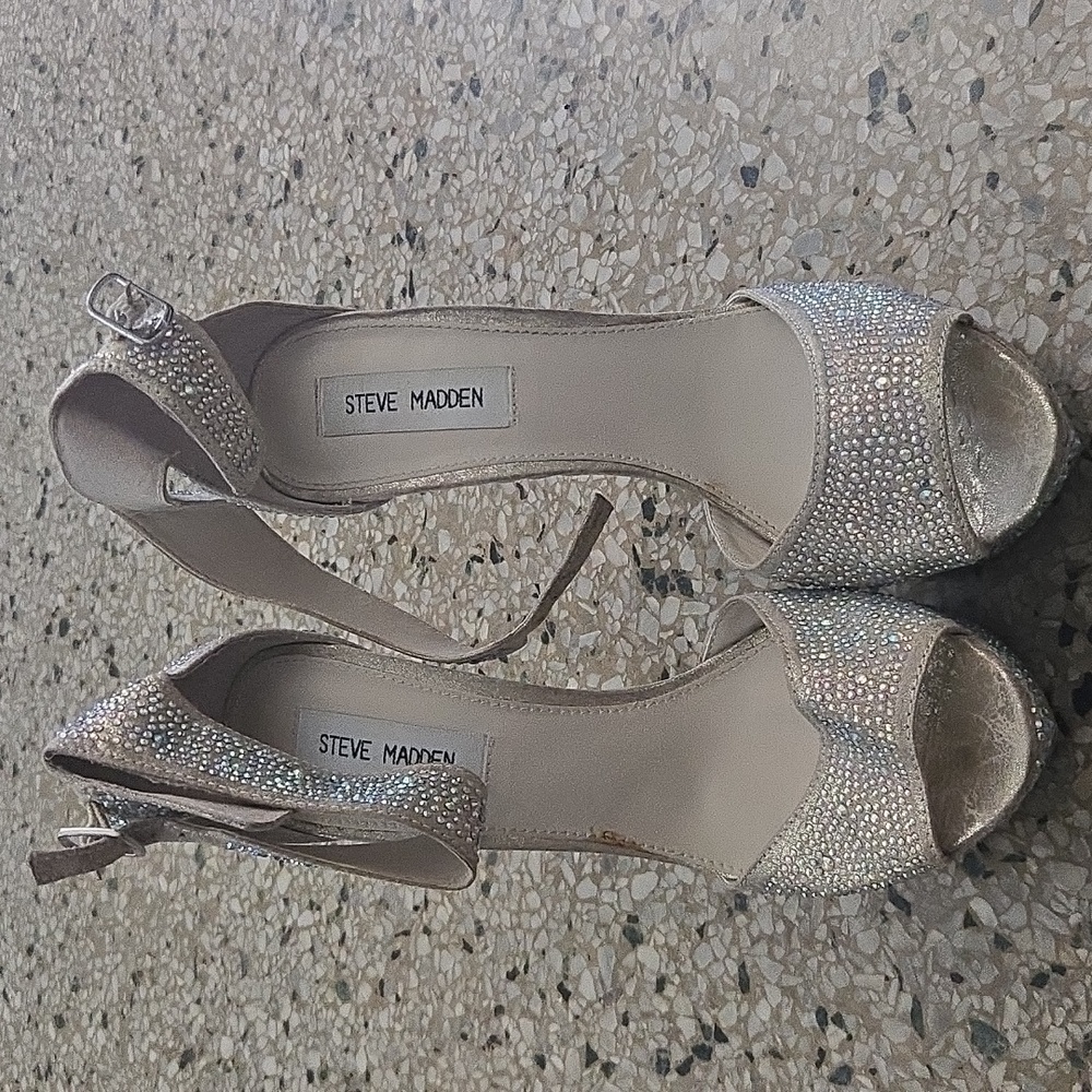 Steve Madden Glittering Silver Heels